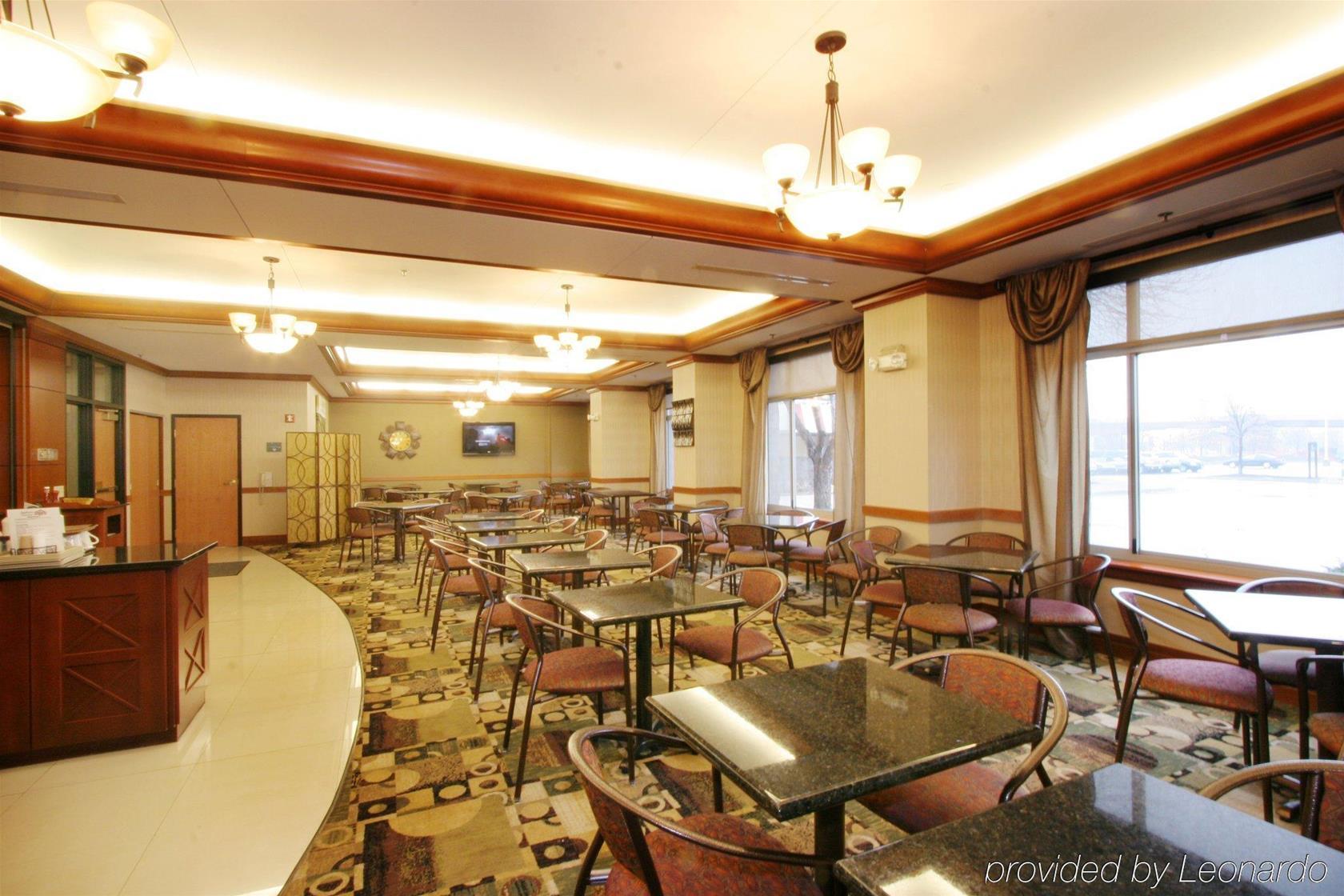 Готель Wyndham Moline On John Deere Commons Екстер'єр фото