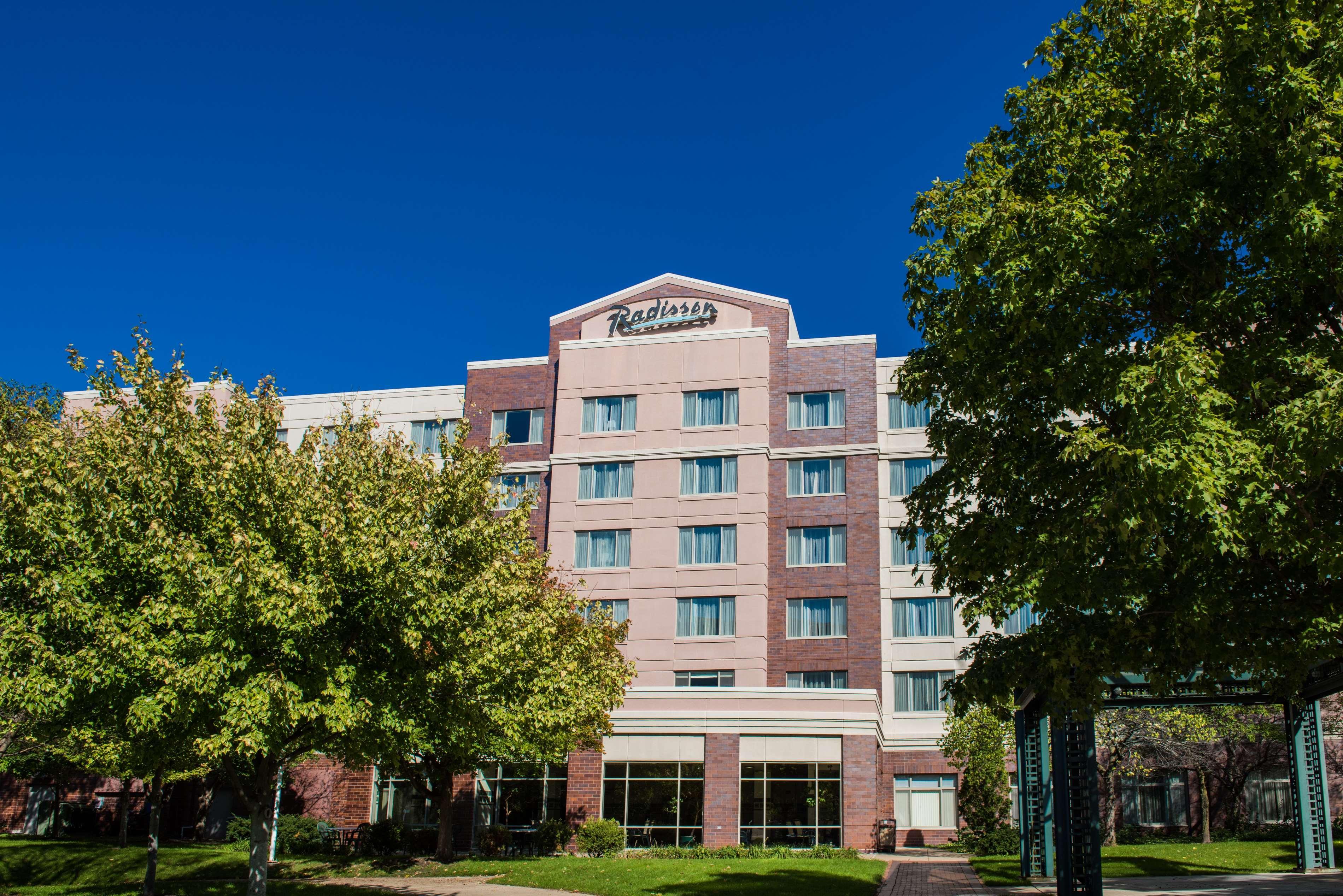 Готель Wyndham Moline On John Deere Commons Екстер'єр фото